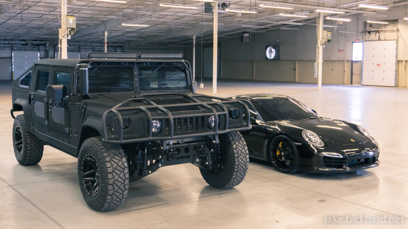 Illustration for article titled Neat thing: Mil-Spec Hummer H1 (also 911 Turbo and TT Huracan)